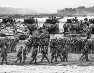 Зачем НАТО стягивает к границам России 300 тыс. солдат геополитика