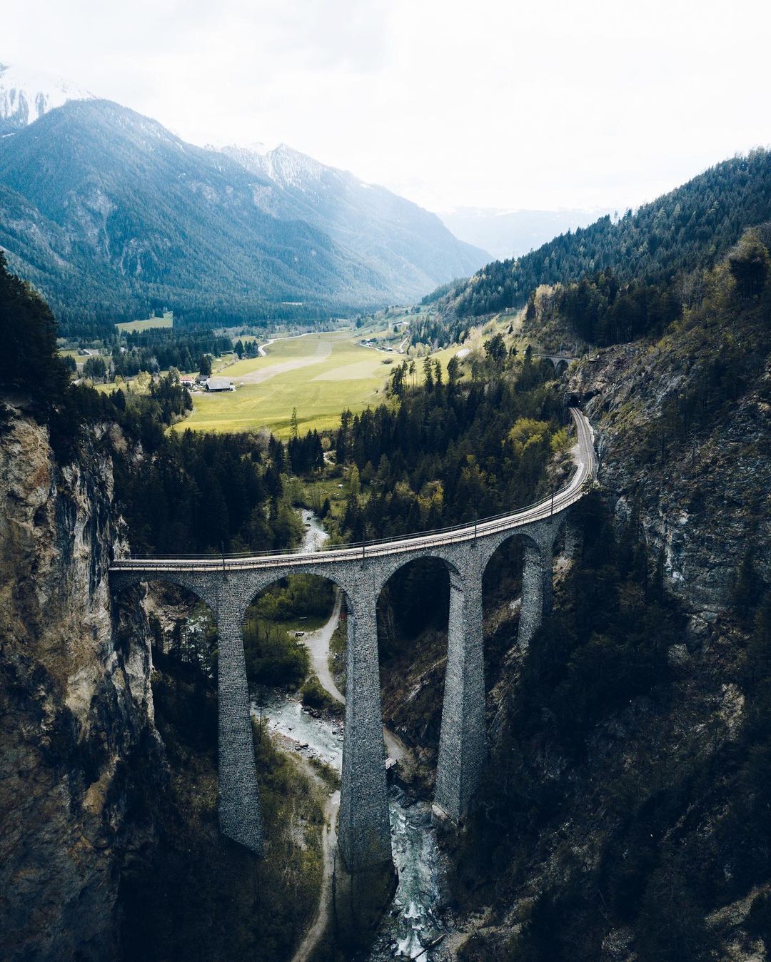 Классные снимки из путешествий фотографа, доказывающие, что Земля — лучшее место во Вселенной! Даниэль, фокусируется, Читать, подписчиков, более, в Instagram, делится, работами, Своими, фотографии, пейзажной, путешествиях, основном, Германия, Шумахер, Бонне, проживающий, время, настоящее, дрона