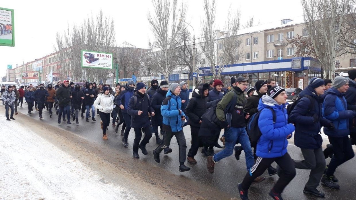Казаки из Крыма приняли участие в спортивном мероприятии в Луганске