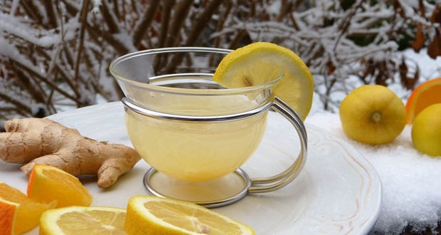 This 3 Ingredient Herbal Tea May Instantly Soothe Your Sore Throat