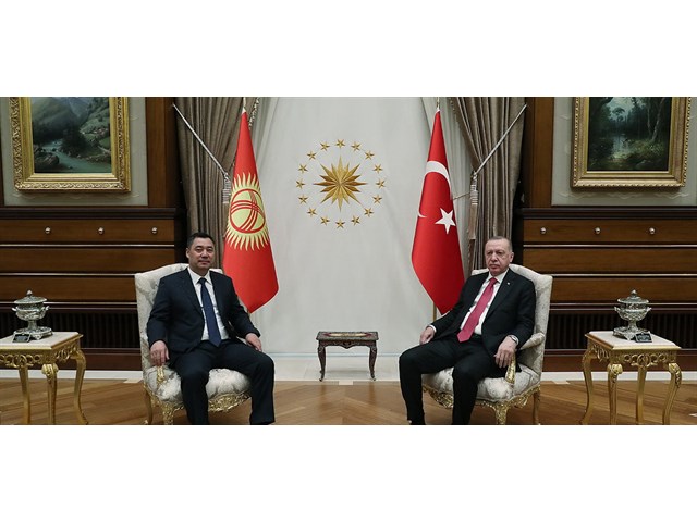 Киргизия рискует упасть в пропасть во время геополитического разворота в сторону Турции Киргизия рискует упасть в пропасть во время геополитического разворота в сторону Турции геополитика