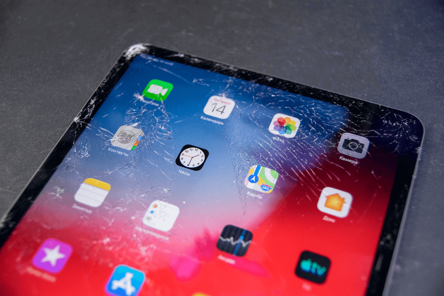 Как заменить дисплей на iPad Pro стекло, дисплейный, можно, модуль, только, инженер, приходится, тачскрином, дисплейного, планшет, стекла, нового, экран, новый, Apple, шлейфа, чтобы, старого, поэтому, заменить