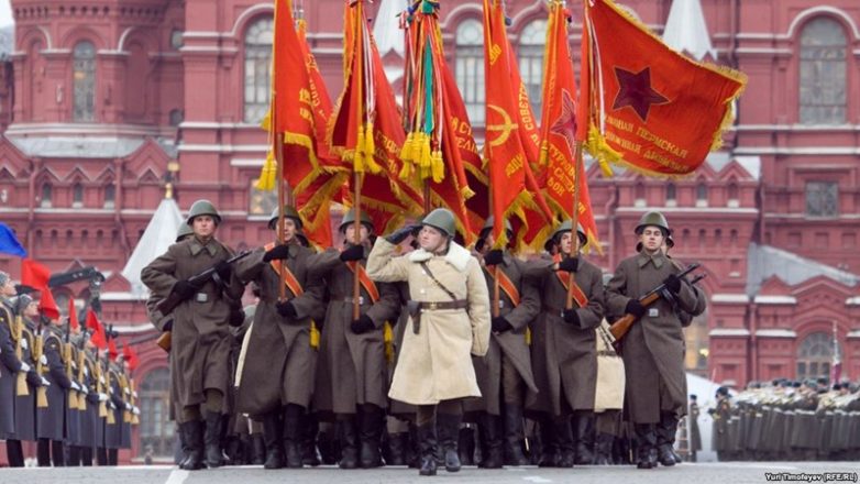 Ноябрьские праздники в СССР: как это было
