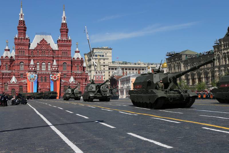 100 км и более. Для российских САУ создаются новые снаряды оружие