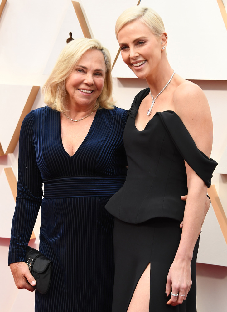 Знаменитости и их мамы, которые составили им компанию на красных дорожках