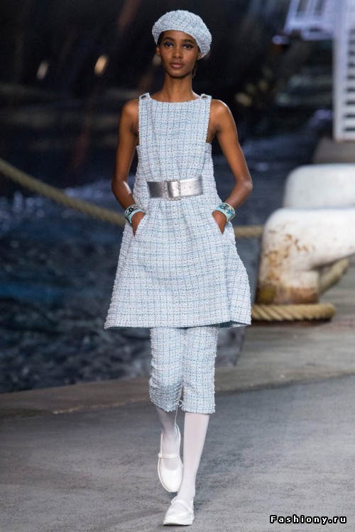 Chanel 2019 круизная коллекция Chanel 2019 круизная коллекция