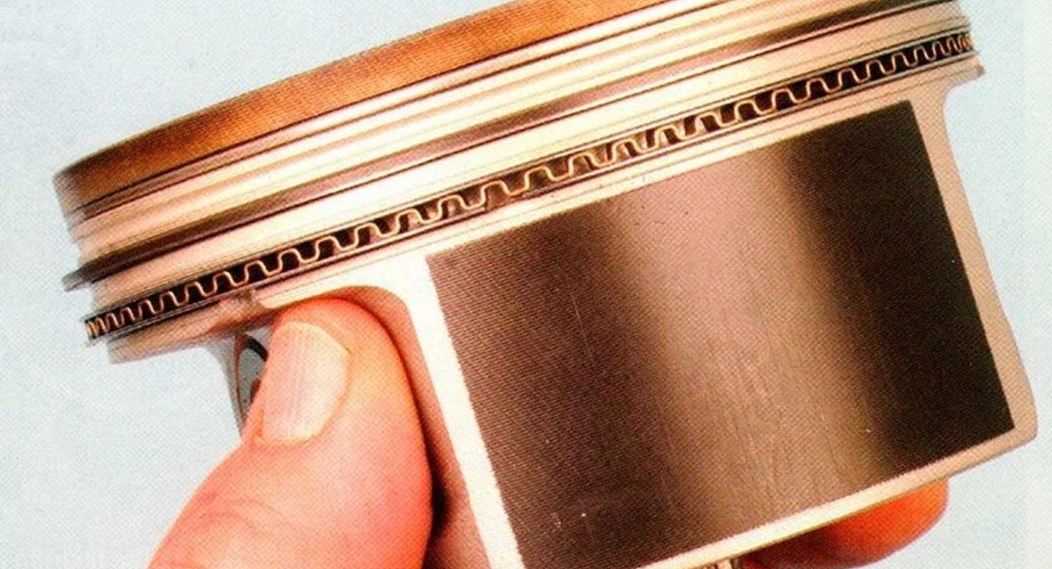 Зачем на юбки поршней стали наносить специальные покрытия — полезно или просто маркетинг?