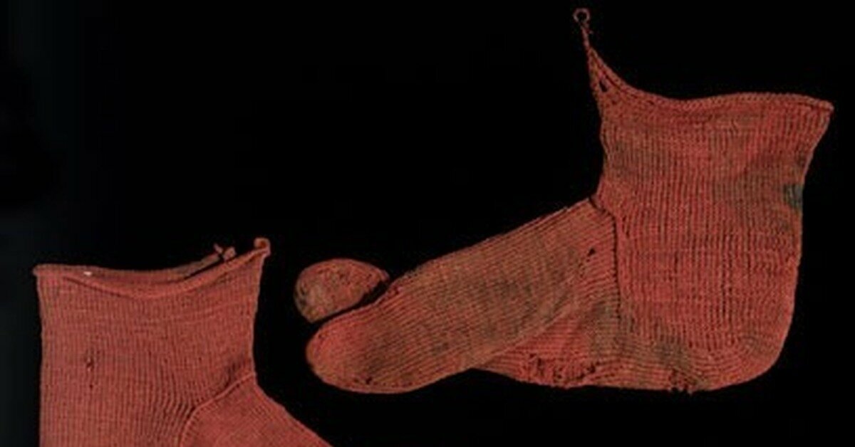 Рукоделие из глубины веков, сколько лет вязаному носку и что вязала Дева Мария вязание,история рукоделия