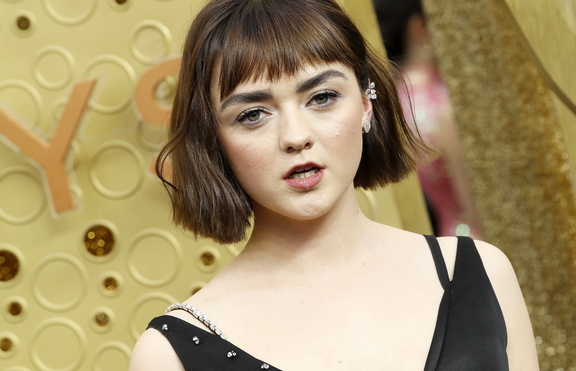 Мейси Уильямс рассталась с парнем