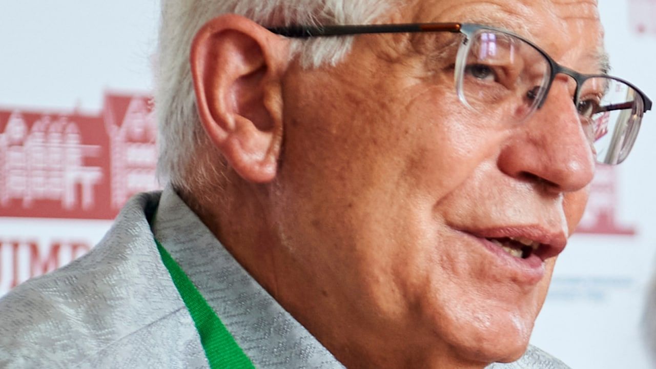 Боррель назвал необходимым диалог с Россией по Запорожской АЭС