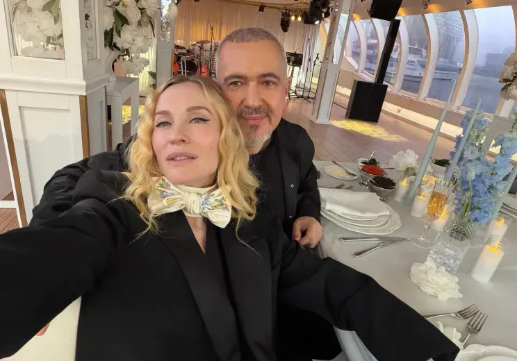 Миллион пионов и 