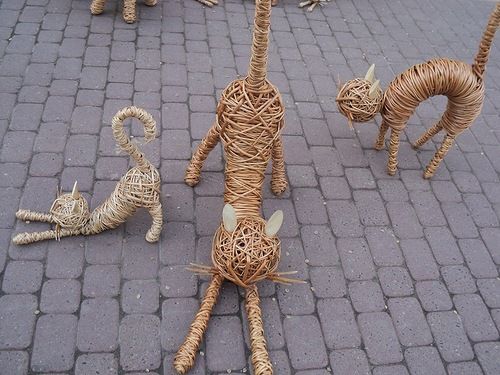 Скульптура из вербы: создаем фигурки для декорирования сада!
