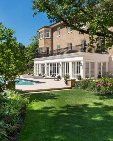 Британский миллиардер Ник Кэнди продал свой особняк за рекордные 360 млн долларов HouseProvidence, долларов, примерно, Кэнди, Великобритании, фунтов, недвижимости, несколько, территории, около, самых, Лондоне, особняк, Кристиан, ЦзяинюНик, Evergrande, компании, девелоперской, Британский, КэндиНик