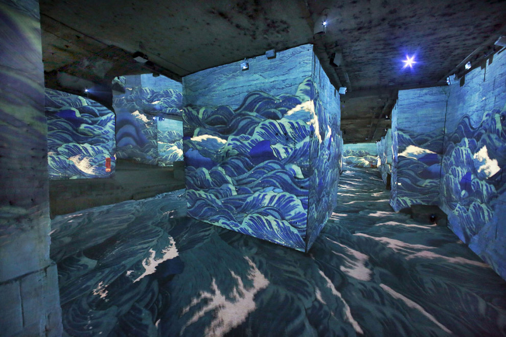 Экскурсия в каменоломни Карьер Огней на юге Франции 