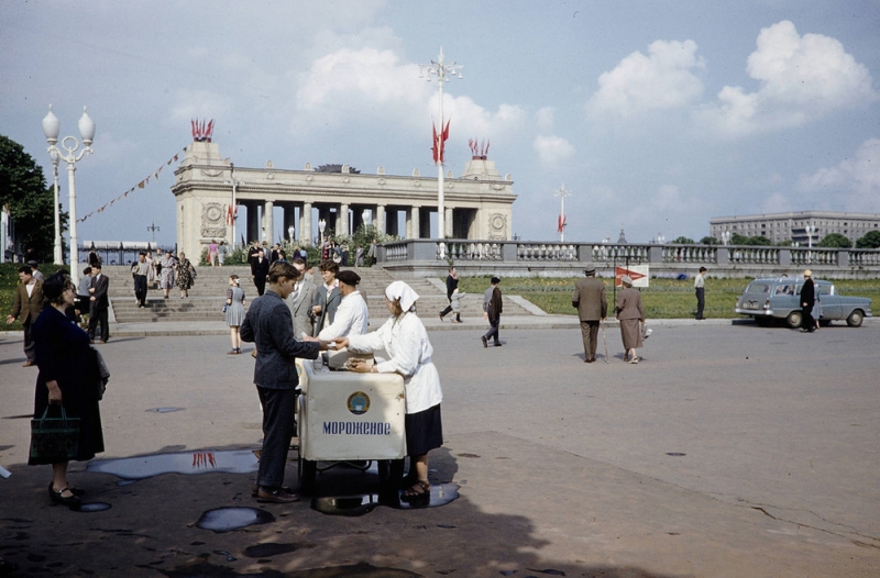 Уличная торговля в Москве 1959 года глазами фотографа The New York Times