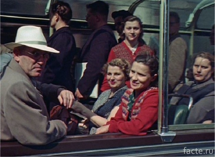 Советские люди на фотографиях 50-х годов НОСТАЛЬГИЯ,СОВЕТСКИЙ ПЕРИОД,СОВЕТСКИЙ СОЮЗ,СОЦИАЛИЗМ,СССР,ХРУЩЕВ