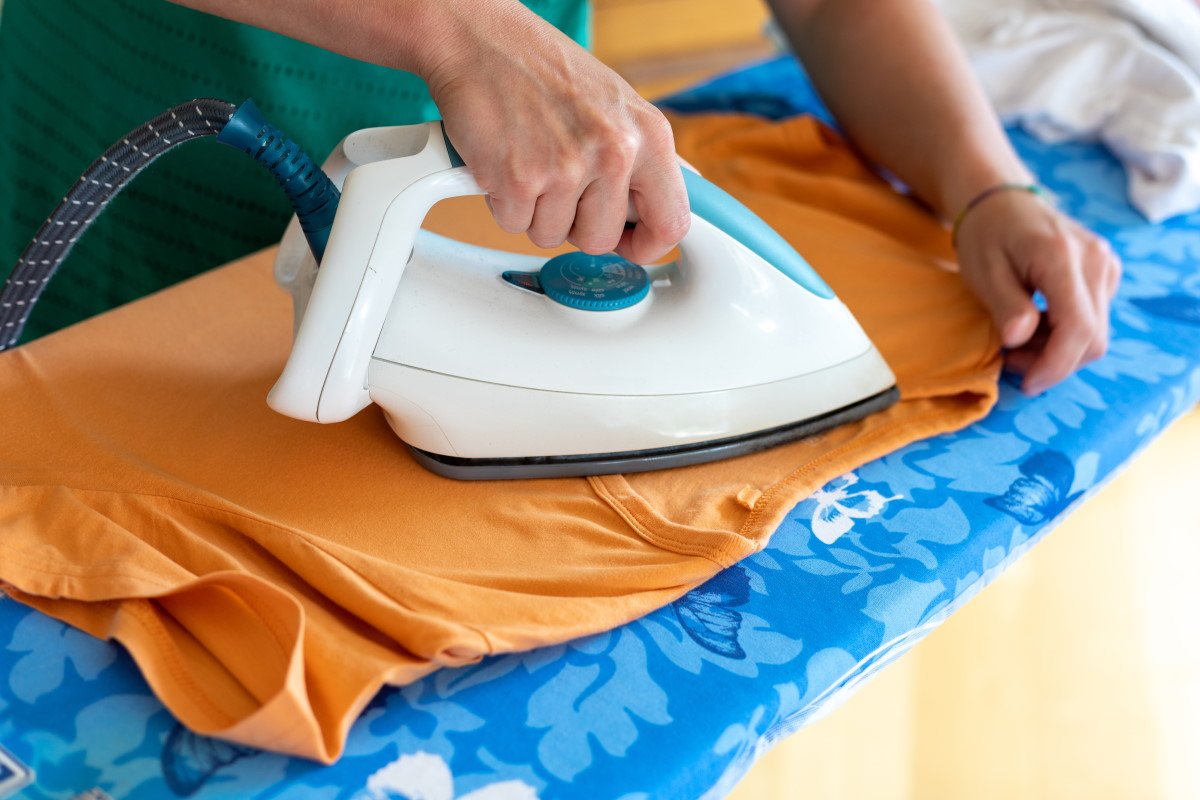 Как стирать жир с одежды