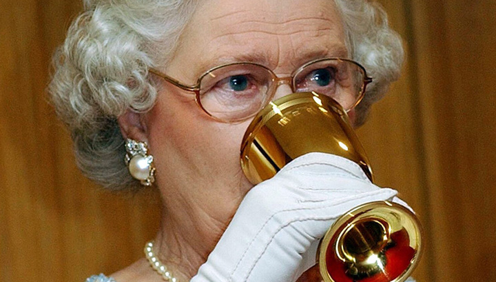 Елизавета II не уступит престол принцу Чарльзу
