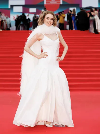 Елизавета Боярская, Кристина Асмус, Павел Прилучный и Зепюр Брутян, Валерия Гай Германика с дочерью и Юлия Хлынина на закрытии ММКФ-2026 фильм, получил, Прилучный, режиссёра, Екатерина, Климова, сыном, номинации, Германика, режиссёр, дочерью, Зепюр, Волкова, награду, актриса, кинематографист, БоярскаяЕлизавета, Екамасова, Дарья, конкурса