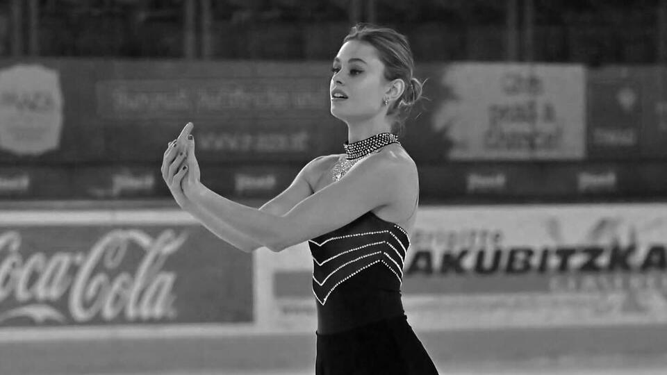 Фигуристка-чемпионка погибла под колесами грузовика на велодорожке