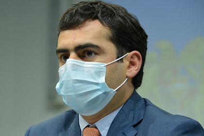 В Армении разгорелся скандал после нападения министра на журналиста
