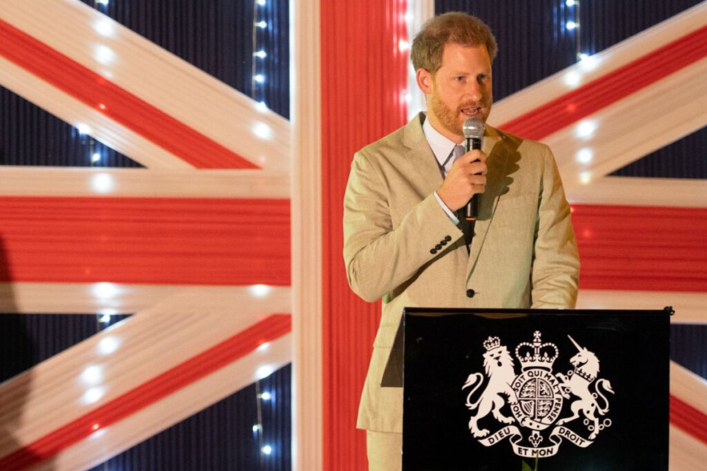 Принц Гарри встретился в Лондоне с королем Карлом III