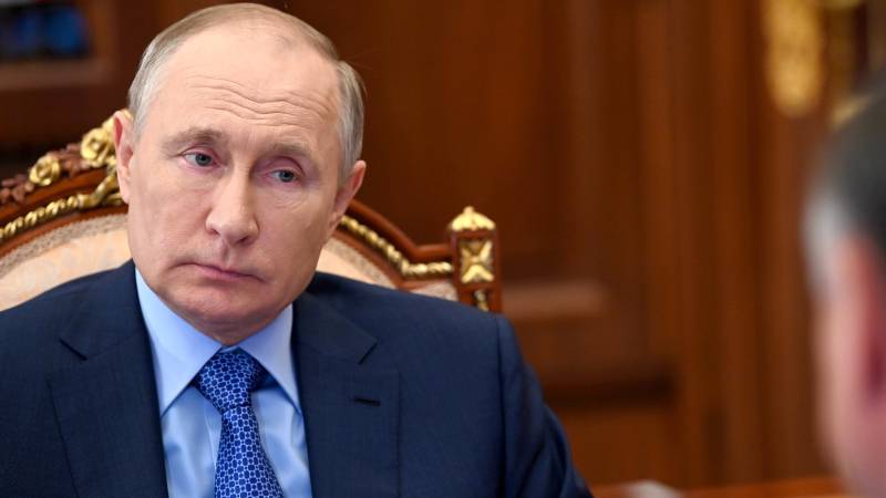 Путина о развале СССР, защита от «Омикрона» и новые выплаты пенсионерам: главное за 12 декабря