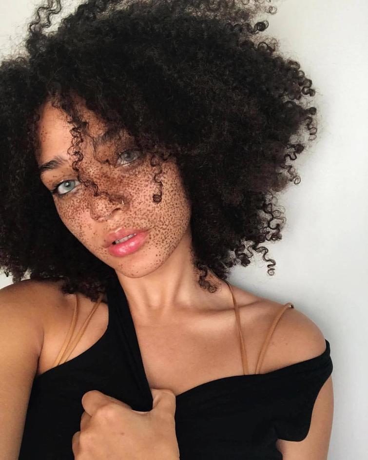 20 людей с удивительной внешностью, от взгляда на которых вы скажите «Вау!» 20 людей с удивительной внешностью, от взгляда на которых вы скажите «Вау!»