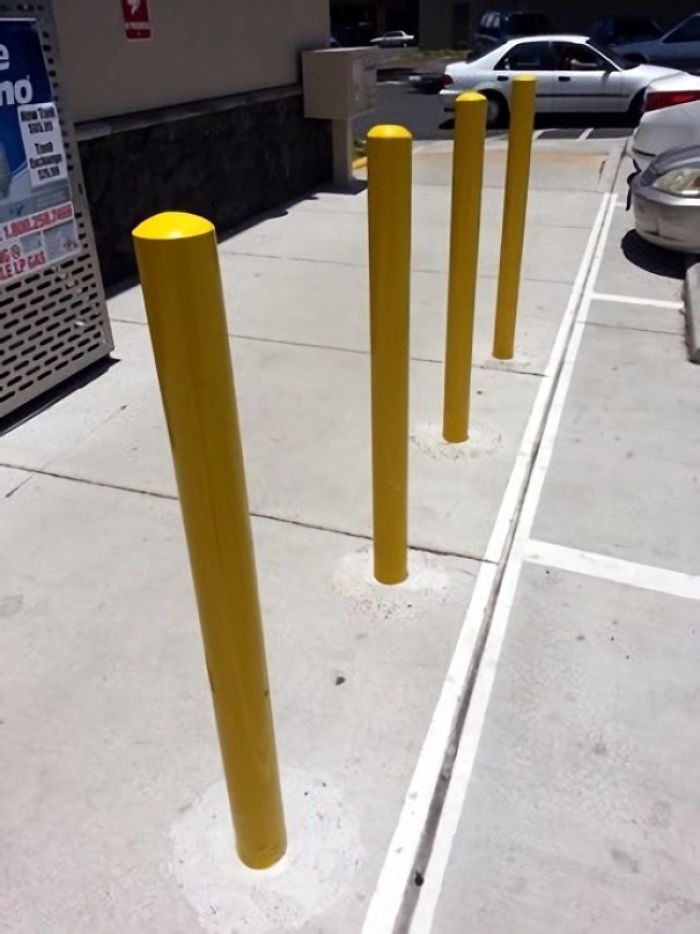 When The Sun Is Directly Overhead In Hawaii, It Looks Like A Bad Video Game Render