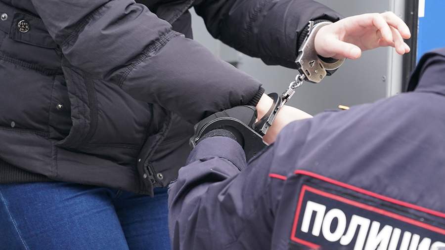 В Петрозаводске задержали подростка по подозрению в нападении на девушек с ножом