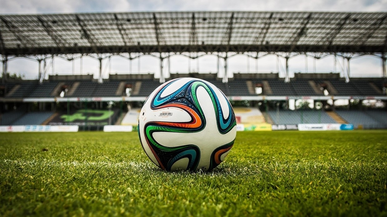 Реформу российского футбола помогут провести голландцы Спорт