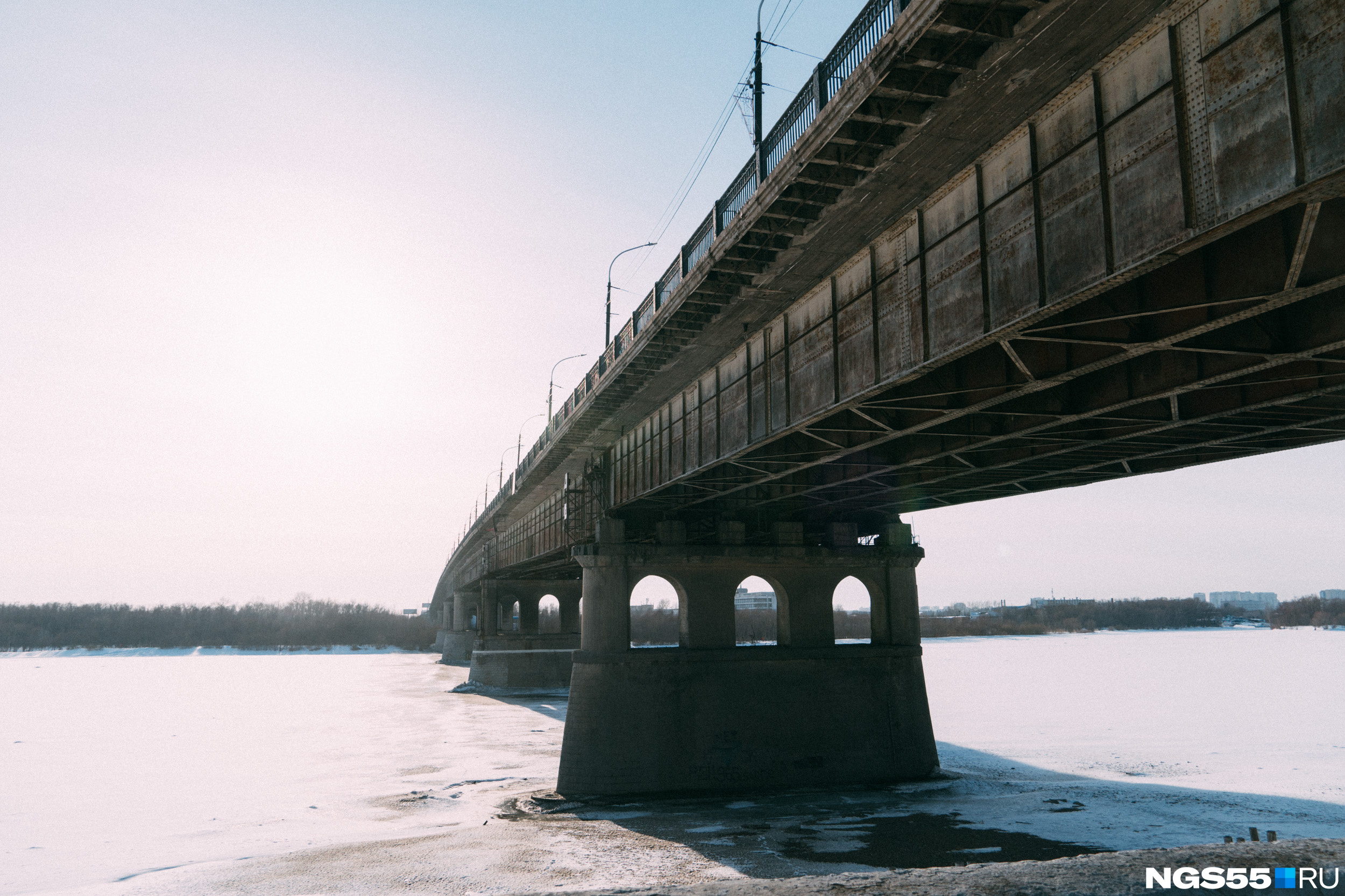 где находится ленинградский мост в омске