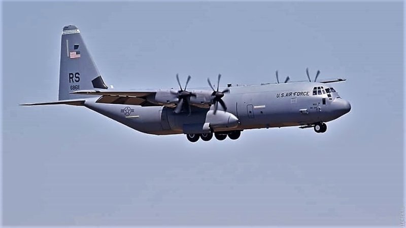 Военно-транспортный самолет ВВС США