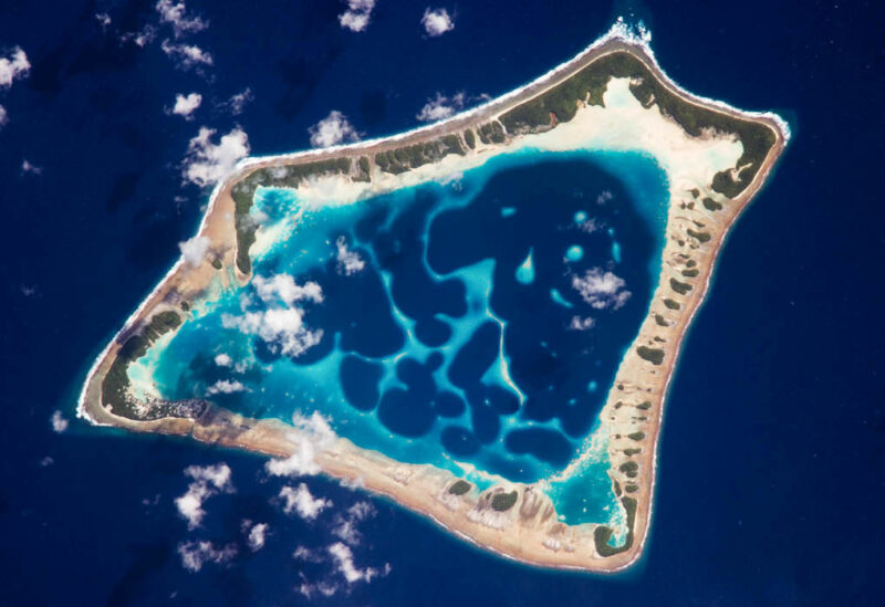 22 острова в океане
