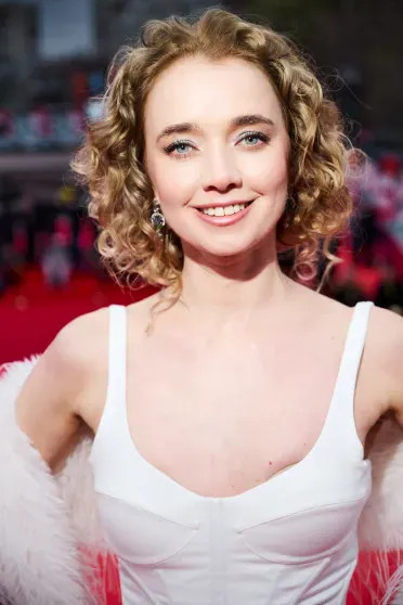 Елизавета Боярская, Кристина Асмус, Павел Прилучный и Зепюр Брутян, Валерия Гай Германика с дочерью и Юлия Хлынина на закрытии ММКФ-2026 фильм, получил, Прилучный, режиссёра, Екатерина, Климова, сыном, номинации, Германика, режиссёр, дочерью, Зепюр, Волкова, награду, актриса, кинематографист, БоярскаяЕлизавета, Екамасова, Дарья, конкурса