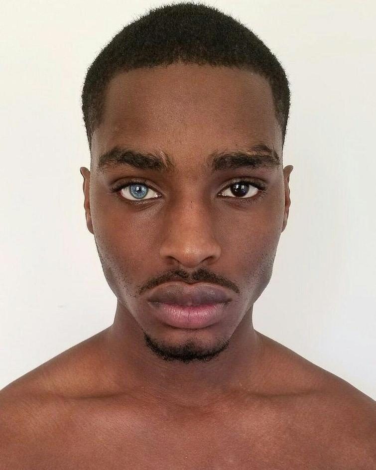 20 людей с удивительной внешностью, от взгляда на которых вы скажите «Вау!» 20 людей с удивительной внешностью, от взгляда на которых вы скажите «Вау!»