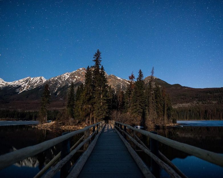 Мир под звёздами Мир под звёздами звезды,мир