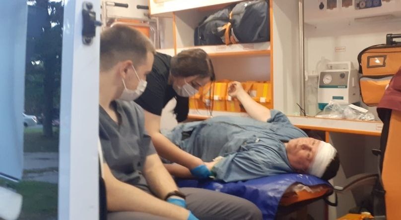 Мигранты разбили бутылкой голову депутату Госдумы