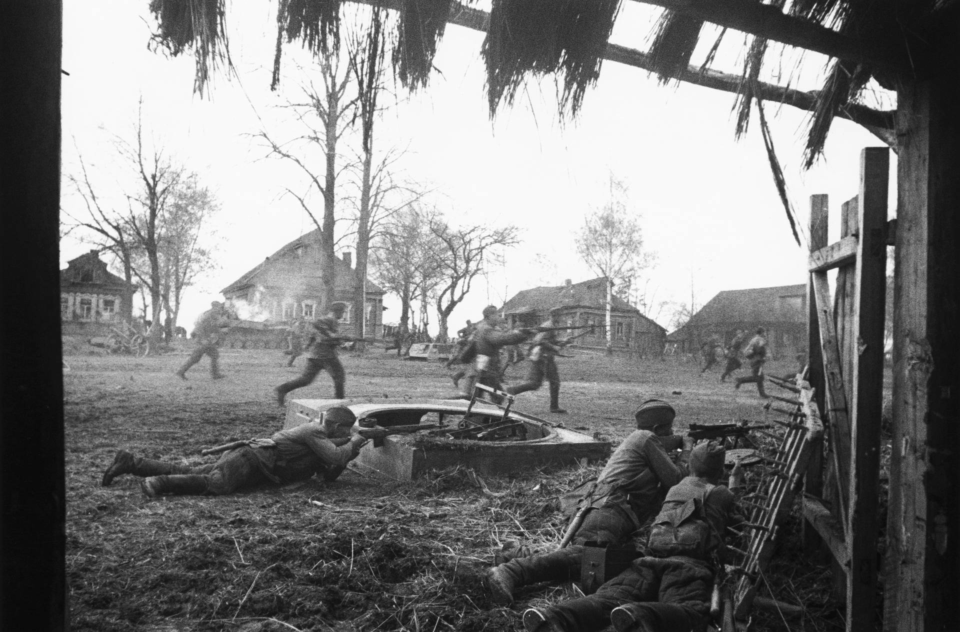 Битва за деревню Каменка под Москвой, октябрь 1941 года Serge Plantureux/Corbis via Getty Images