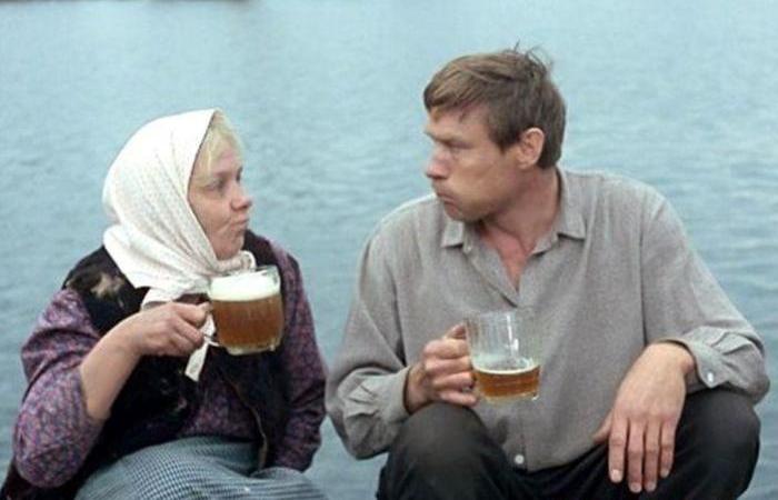 Какие эпизоды были вырезаны из популярных фильмов в период антиалкогольной кампании 1980-х Какие эпизоды были вырезаны из популярных фильмов в период антиалкогольной кампании 1980-х