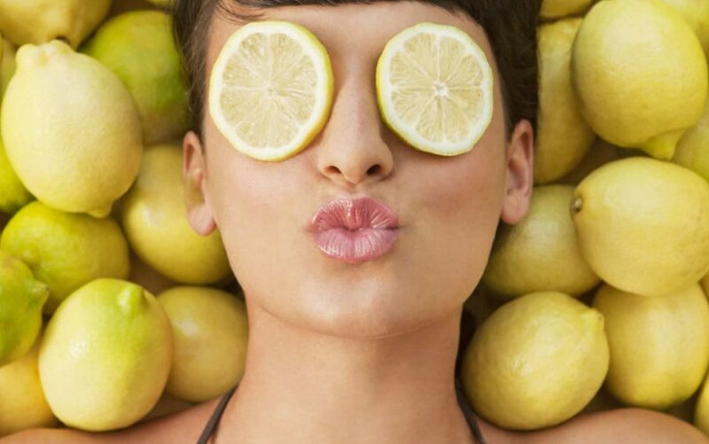 10 простых вариантов использования лимона в косметических целях здоровье и медицина,косметика,косметология,лимон,рецепты,советы