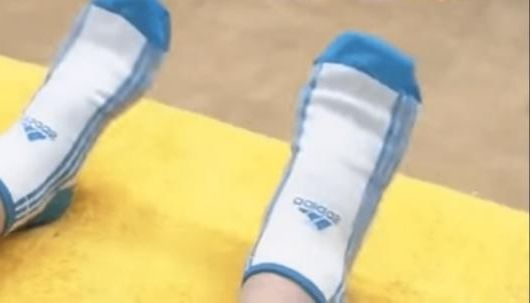 Пятиминутное эффективное упражнение от болей в спине Пятиминутное эффективное упражнение от болей в спине здоровый образ жизни,здоровье,упражнения