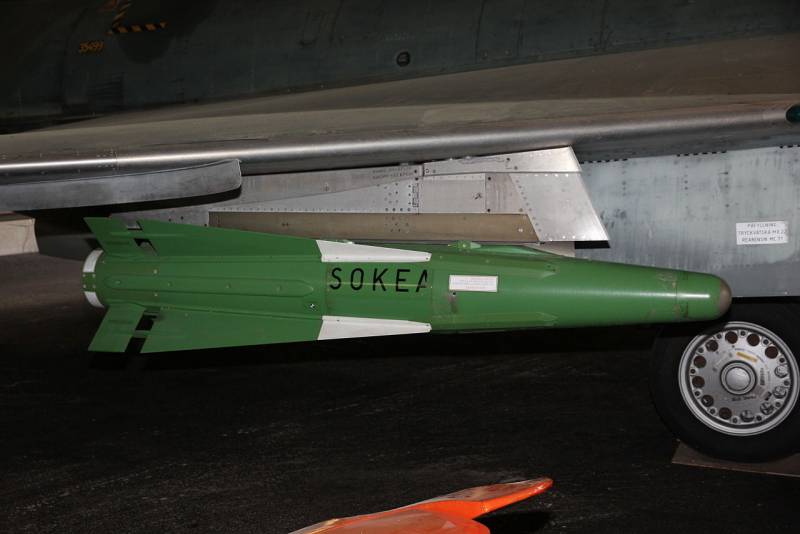 Ядерная ракета «воздух-воздух» AIM-26 Falcon  оружие