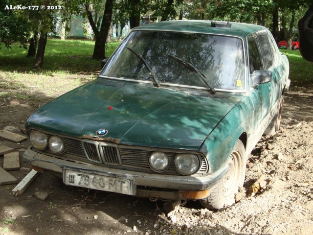Брошенные автомобили, найденные при сносах московских гаражей