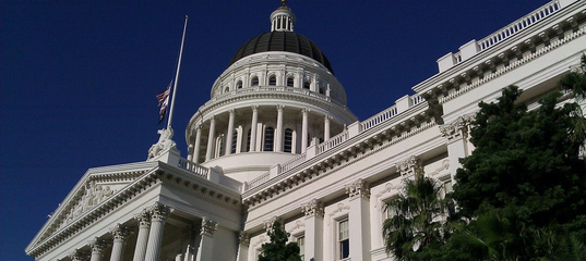 Американские олигархи ведут экономику США к краху