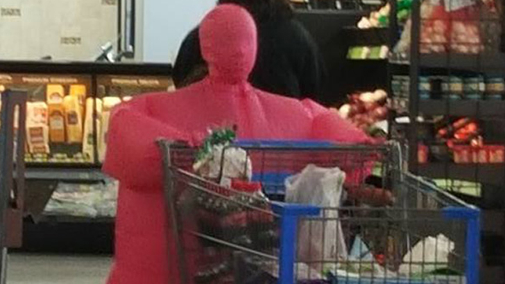 Эти люди просто пришли за покупками в американский супермаркет Эти люди просто пришли за покупками в американский супермаркет