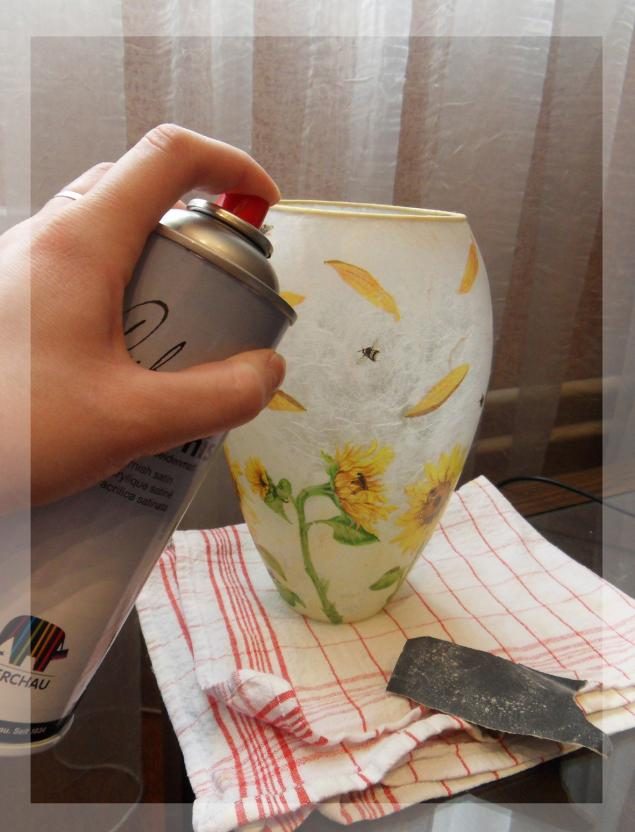 Декупаж стеклянной вазы