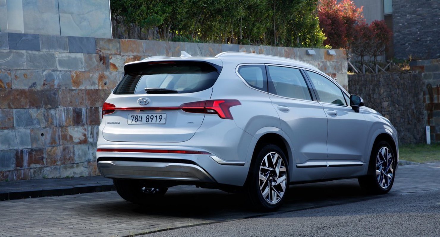 6 необычных штатных опций в автомобилях