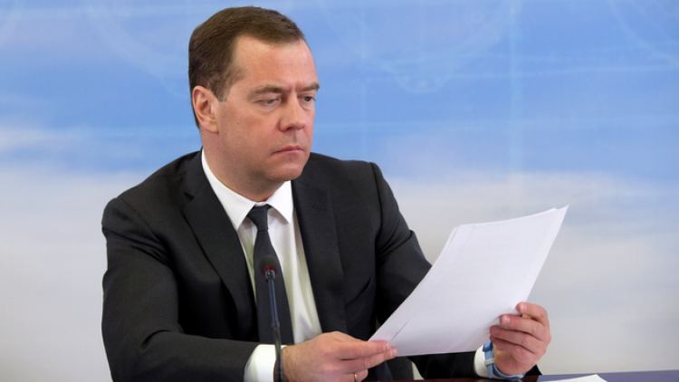 Дмитрий Медведев подписал указ об индексации социальных пенсий с 1 апреля