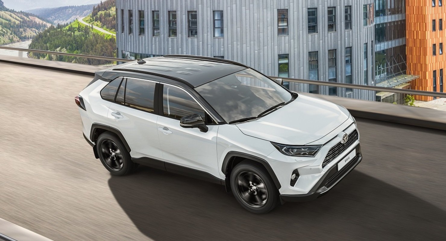 Новая комплектация для Toyota RAV4 — в чем отличие от стандартной Автомобили